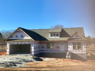 208 W Roper Rd, Easley, SC 29640