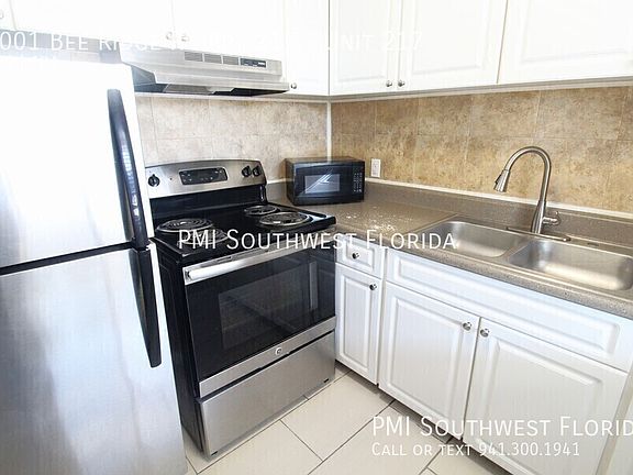2nd image of 3001 Bee Ridge Rd APT 217