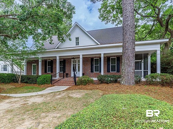 2nd image of 4 Echo Ln
