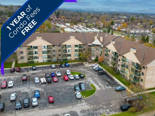 15 Hofstetter Ave #221, Kitchener, ON N2A 3Z7