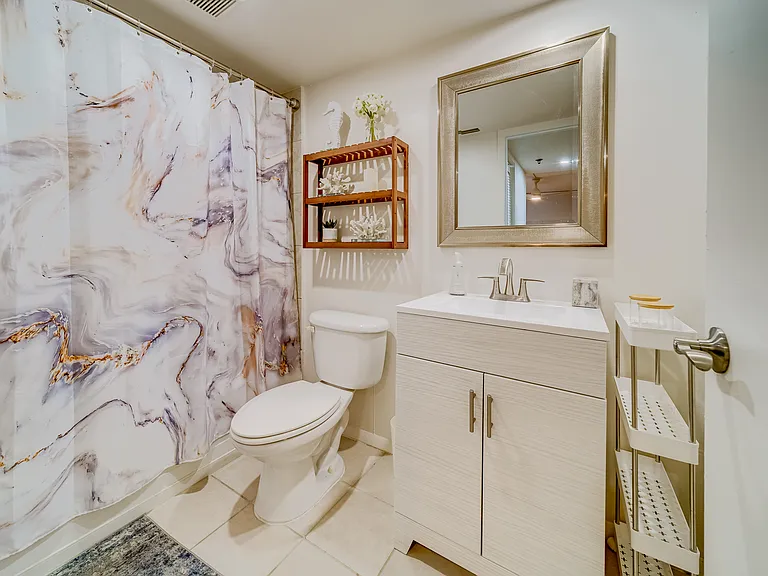 701 S Madison Ave #212 — Photo 28