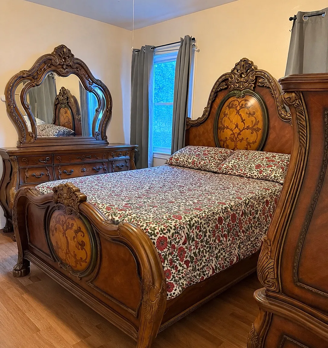 2 bed, $1,100 — Photo 2