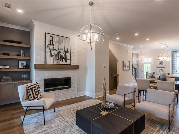 330 Crimson Pine Aly #12, Alpharetta, GA 30009