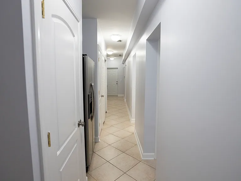 2416 N Greenview Ave #G — Photo 15