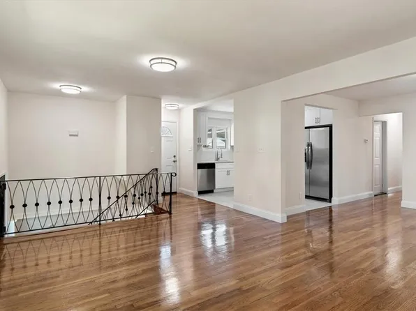 225-28 112th Avenue, Queens Village, NY 11429