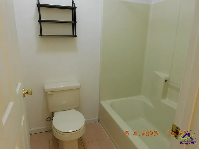112 Charleston Ct — Photo 19