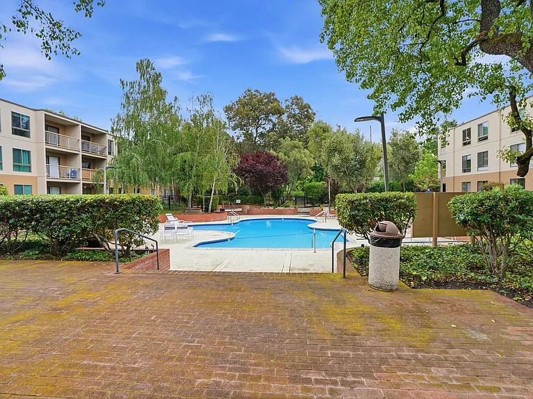 490 N Civic Dr #305 — Photo 11
