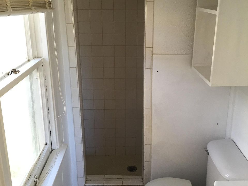 2nd image of 3612 Center Ave