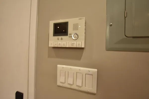 Rented by Clove Realty LLC | media 7