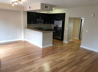 1122 40th St APT 105, Emeryville, CA