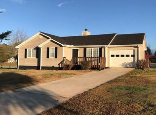 56 Twin Oaks Pl, Williamson, GA 30292
