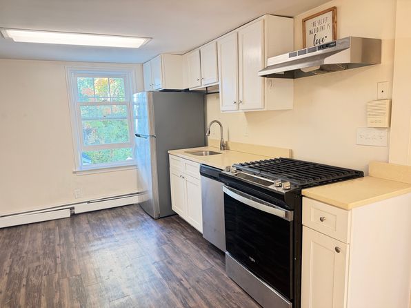 636 Main St APT 5