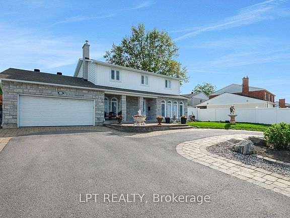 2nd image of 624 Pleasant Park Rd