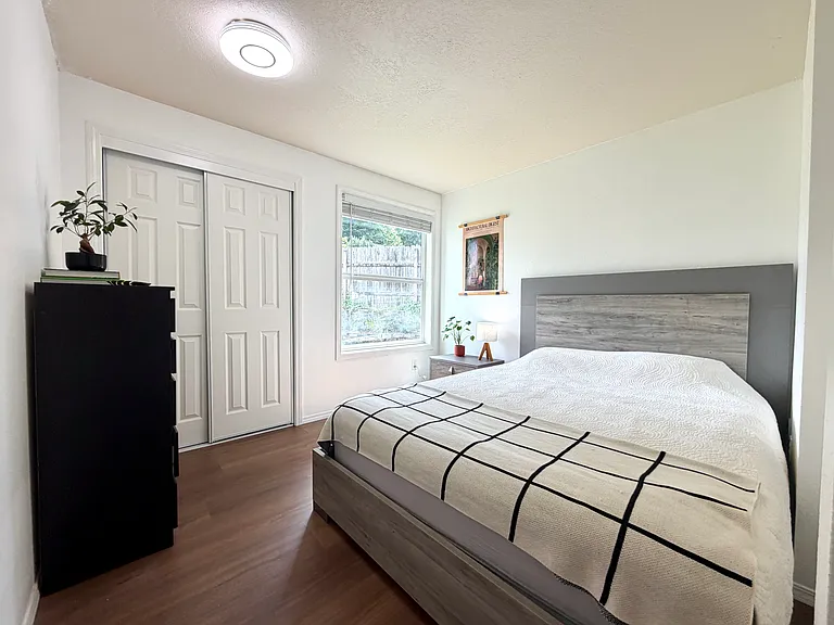 SW Oak Ct — Photo 11