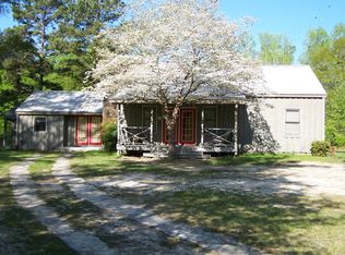 73 Clearwater Rd, Sharpsburg, GA 30277