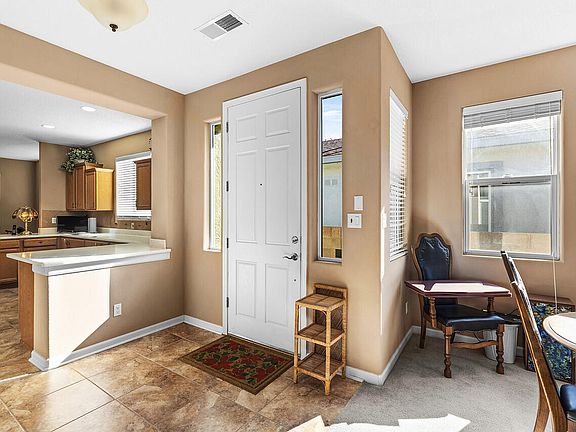 3rd image of 470 Zuni River Cir SW