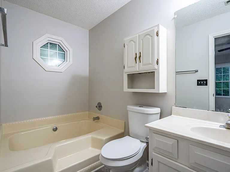 1383 Poplar Point #1383 — Photo 4