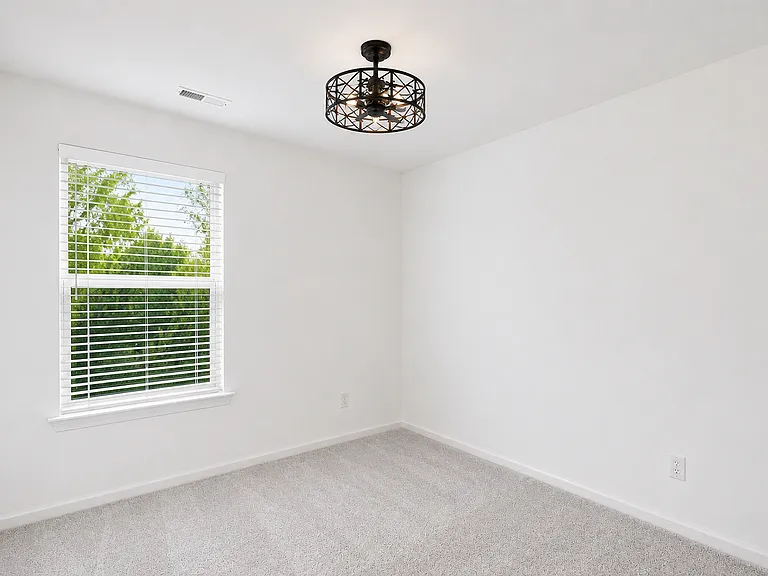 430 Rowe Way — Photo 17