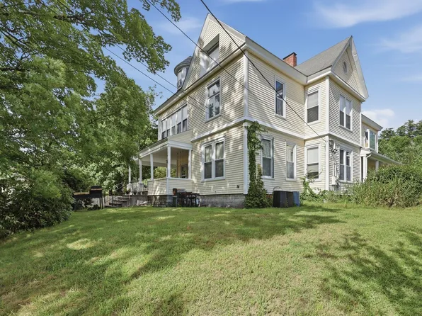 94 N Main St, West Boylston, MA 01583