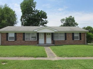 2041 Garden Springs Dr, Lexington, KY 40504