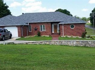 420 Woodhaven Dr, Tompkinsville, KY 42167