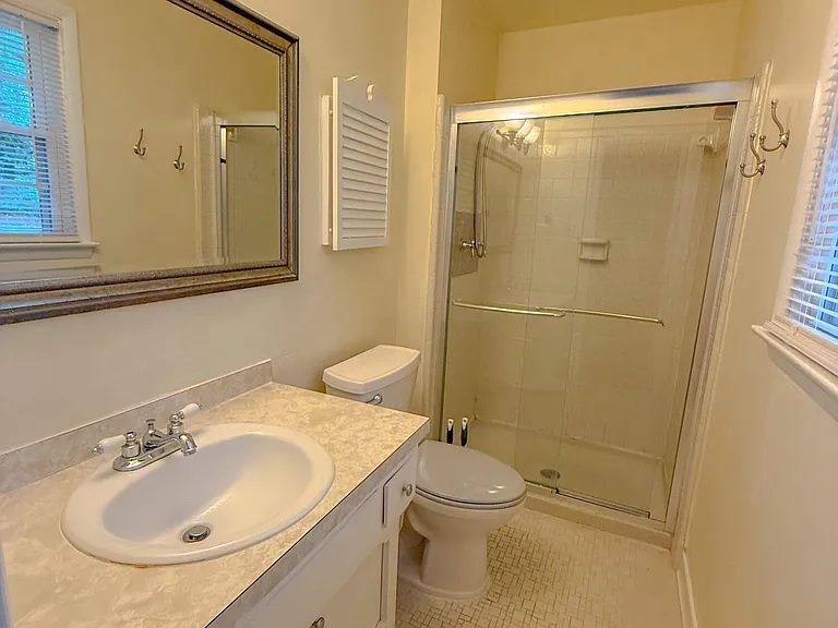 4717 Radcliff Rd — Photo 6