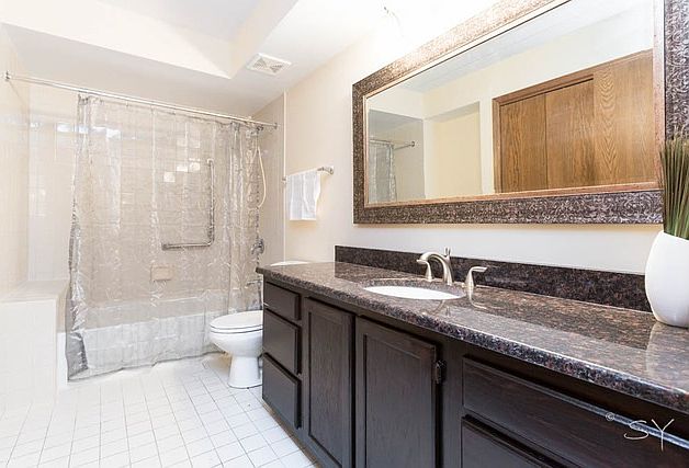 2nd image of 5255 N Riversedge Ter