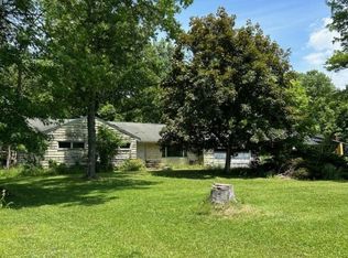 135 Kendall Park Rd, Peninsula, OH 44264