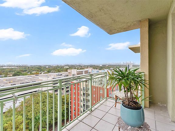 3rd image of 3500 Coral Way #Penthouse 10