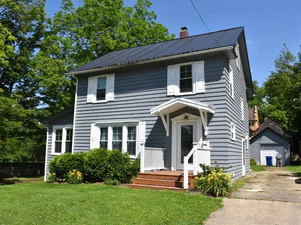 221 Locust St, Meadville, PA 16335