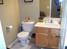 5th image of 734 Ellie Nat Dr
