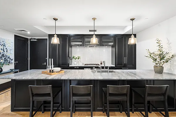 Sold by Compass | media 2