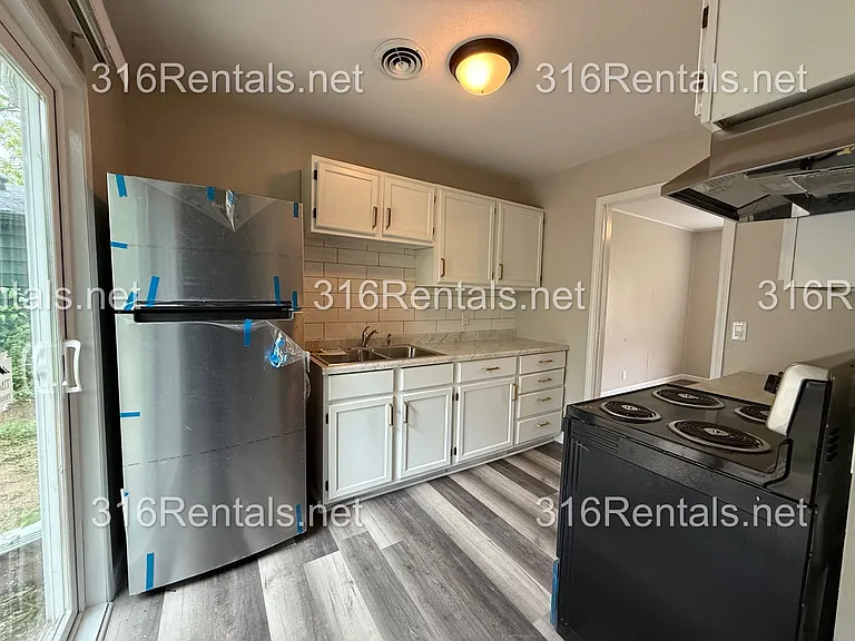 4324 S Dover St — Photo 16
