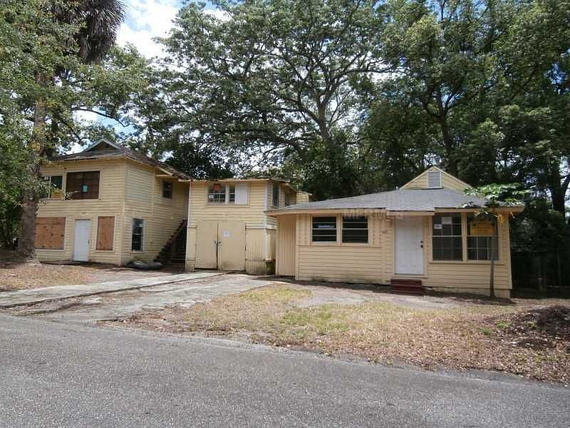 1st image of 1107 E River Cove St