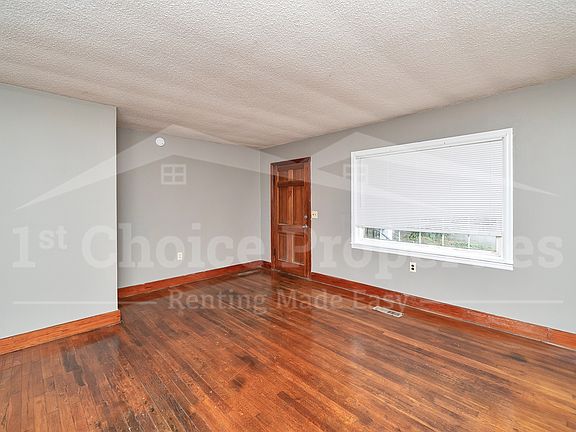 3rd image of 305 Rose Hill Rd