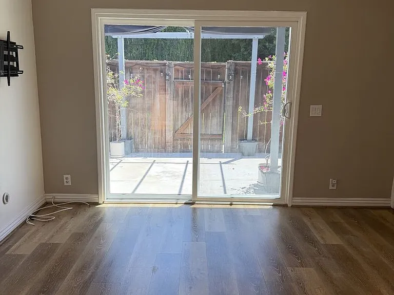 22330 Harbor Ridge Ln #5 — Photo 8