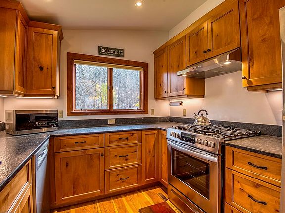 4th image of 284 Tin Mine Rd