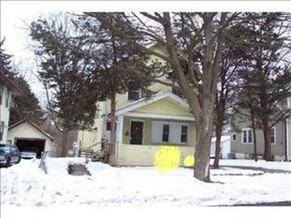 319 Albert Ave, Rockford, IL 61101