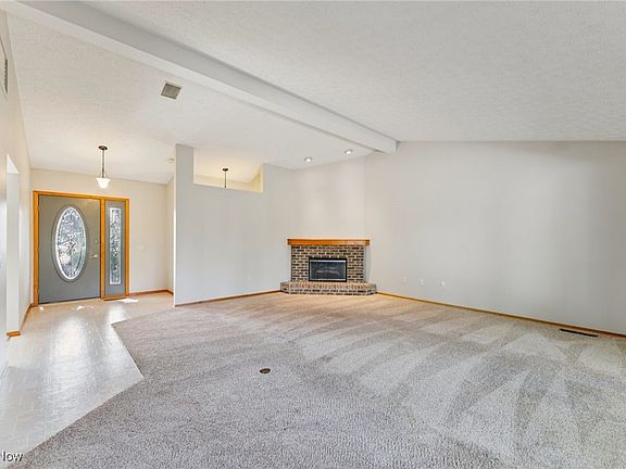 5th image of 8863 Riverwood Dr