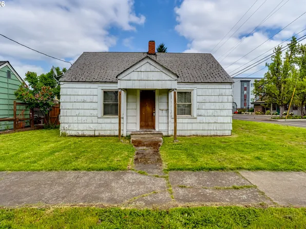 123 10th St, Springfield, OR 97477