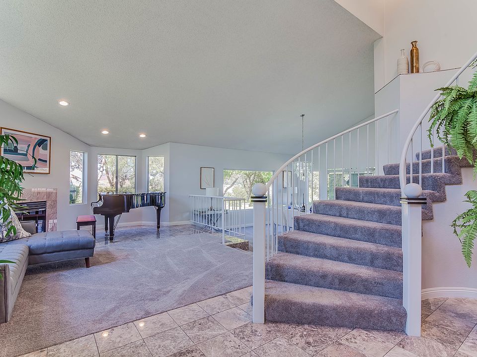 1st image of 21775 Buckskin Dr