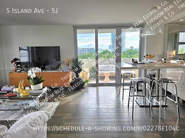 5 Island Ave #5J — Photo 9