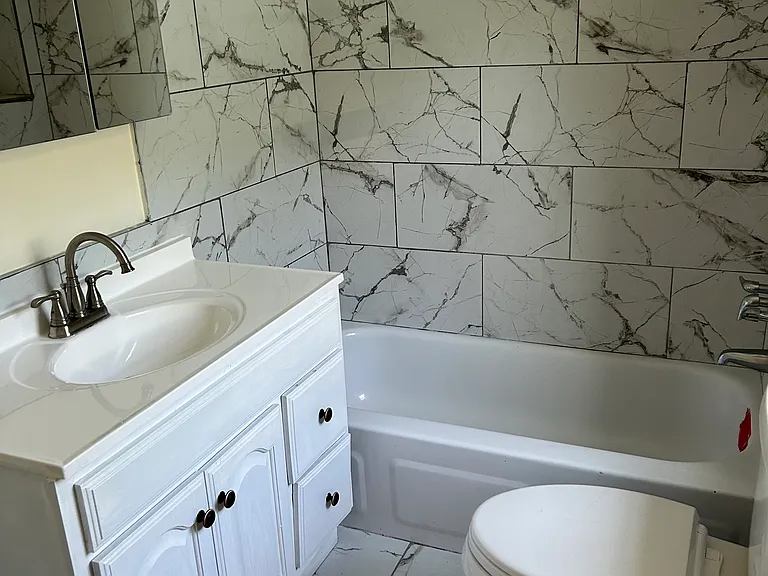452 Southwoods Dr — Photo 13