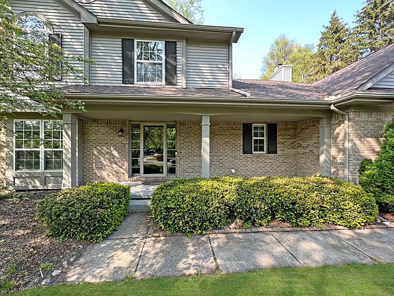 2nd image of 7562 Greenway Ln