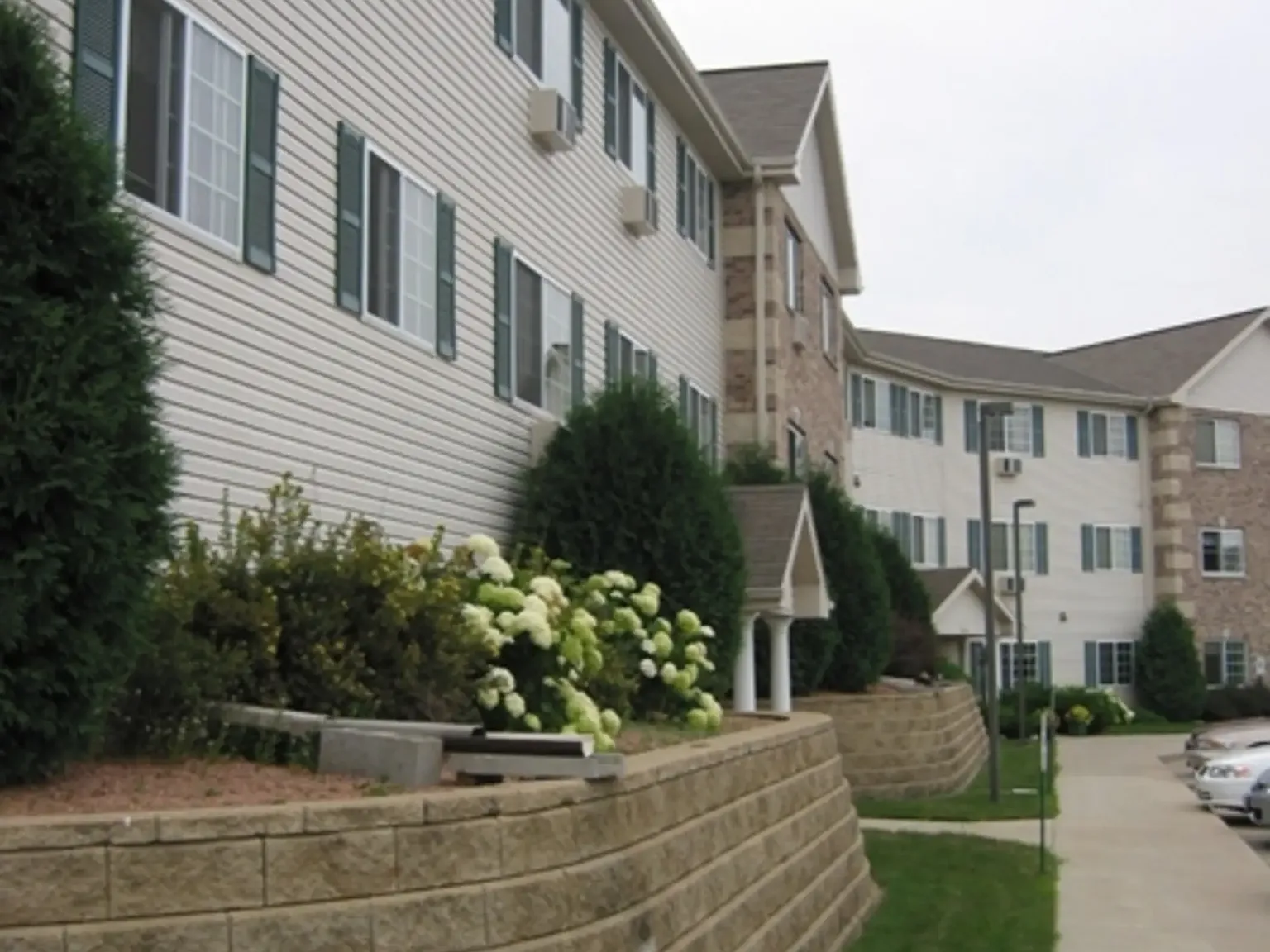 Blackhawk Ridge Senior Community — Photo 2
