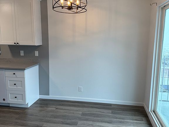 2nd image of 750 Bacon St APT 3