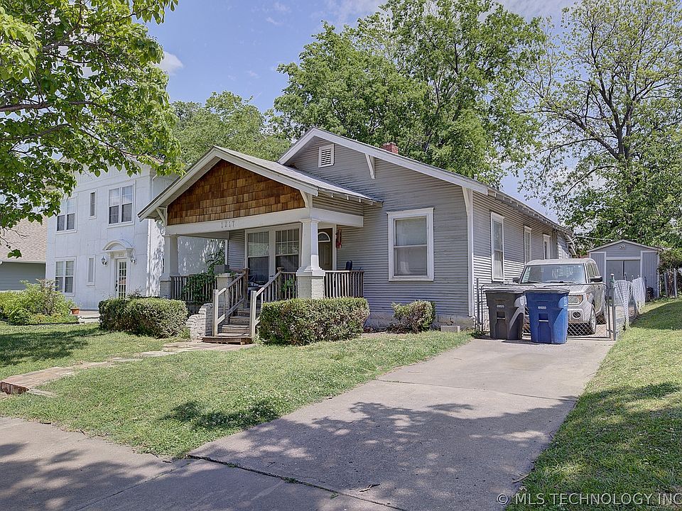 2nd image of 1217 S Quincy Ave