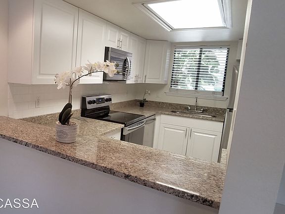 2nd image of 660 Saint Johns Ct #660