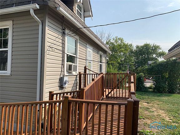 5th image of 109 N Platt St