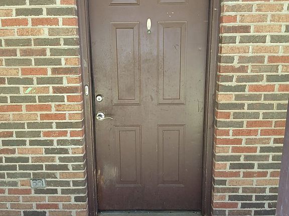 2nd image of 186 Dosser Ln #1-6
